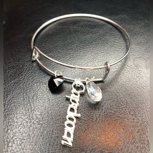 ⭐️Handmade✋💎Capricorn charm bangle bracelet with glass beads